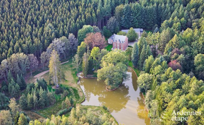 Villa de Luxe  Gedinne pour 18 personnes en Ardenne