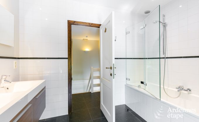 Villa de Luxe  Gedinne pour 18 personnes en Ardenne