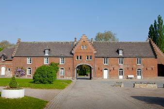 Chteau-ferme de vacances pour 18 pers. avec wellness  Gembloux