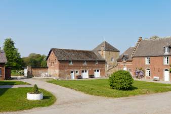 Chteau-ferme 3 toiles pour 5 personnes  louer prs de Gembloux