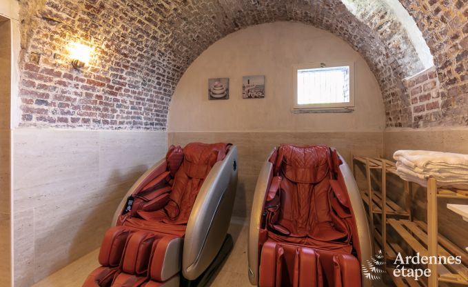 Superbe château à louer pour 40 personnes en Ardenne (Gesves)