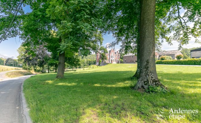Chteau  Gesves pour 40 personnes en Ardenne