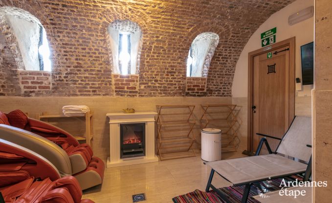 Ch�teau � Gesves pour 40 personnes en Ardenne