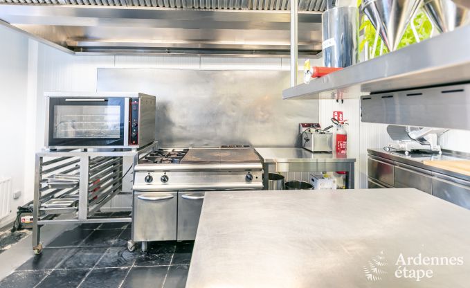 Ch�teau � Gesves pour 40 personnes en Ardenne