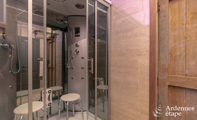 Ch�teau � Gesves pour 40 personnes en Ardenne