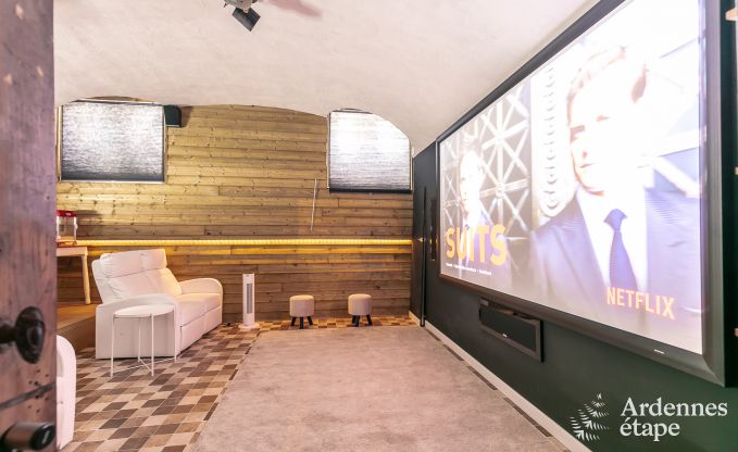 Ch�teau � Gesves pour 40 personnes en Ardenne