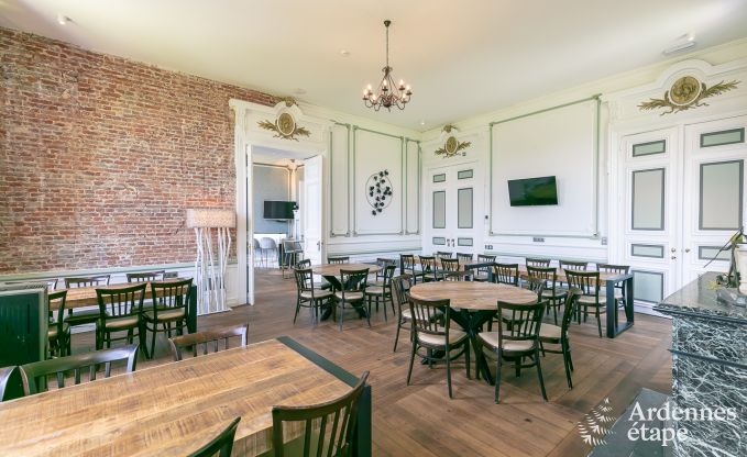 Ch�teau � Gesves pour 40 personnes en Ardenne