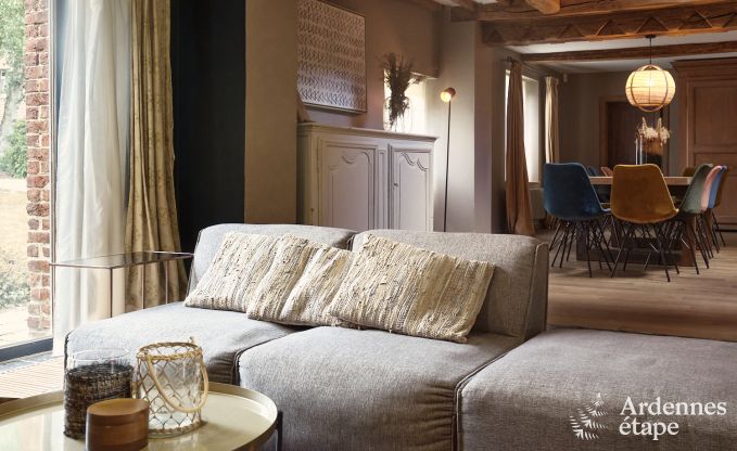 Villa de Luxe  Gesves pour 13/14 personnes en Ardenne