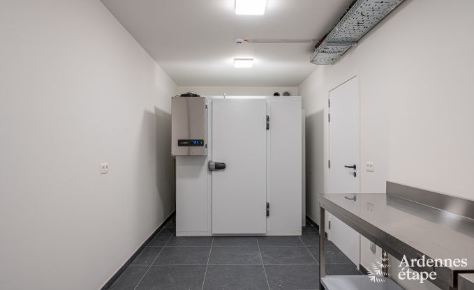 Villa de Luxe � Gesves pour 24 personnes en Ardenne