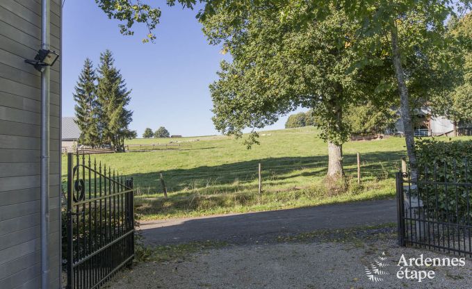 Maison de vacances pour familles � Gouvy avec piscine, sauna et vue en Ardenne