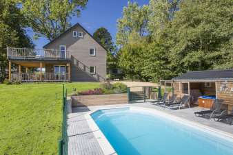 Maison de vacances à Gouvy pour 9 personnes avec piscine, sauna et jacuzzi