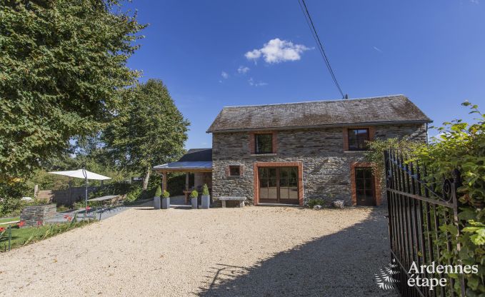 Maison de vacances de luxe avec bien-�tre et piscine pour 8 personnes entre Gouvy et Houffalize