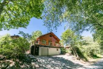 Chalet de vacances à louer, pour 6 personnes, à Graide, en Ardenne au bord d'une piste cyclable