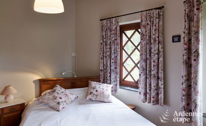 Grande maison de vacances pour 14 personnes avec 5 chambres, 4 salles de bains et grand jardin priv  Hamoir, Ardenne