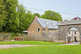 Dépendances d'un château de vacances à louer pour 7 pers. à Hamois
