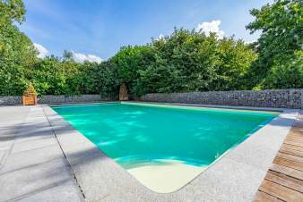 Chalet spacieux à Hamois pour 12 personnes avec piscine et magnifique jardin