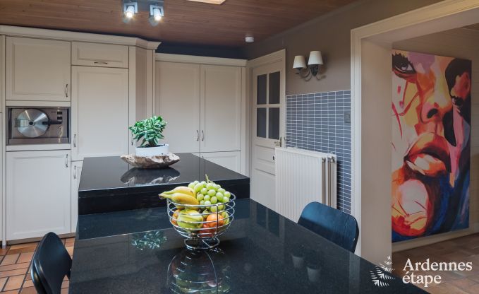 Maison de vacances de luxe  Hamois pour 8 personnes avec piscine et jardin priv en Ardenne