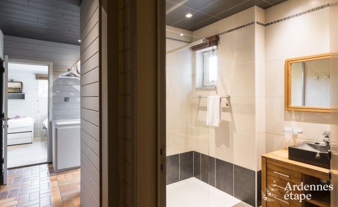 Maison de vacances de luxe  Hamois pour 8 personnes avec piscine et jardin priv en Ardenne