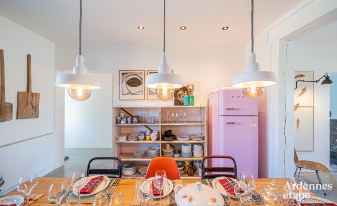 Grande maison de vacances  Han-sur-Lesse pour 8 personnes avec 4 chambres, jardin priv et terrasse