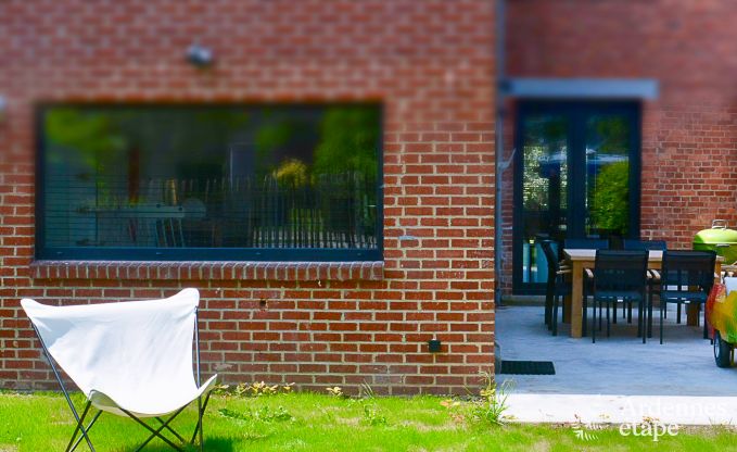Grande maison de vacances  Han-sur-Lesse pour 8 personnes avec 4 chambres, jardin priv et terrasse