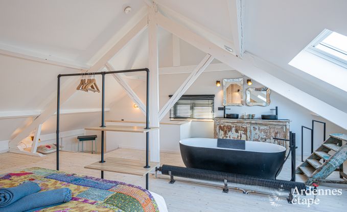 Grande maison de vacances  Han-sur-Lesse pour 8 personnes avec 4 chambres, jardin priv et terrasse