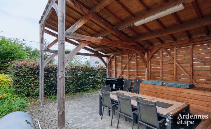 Grande maison de vacances en deux b�timents � Han-sur-Lesse pour 13 personnes avec piscine int�rieure