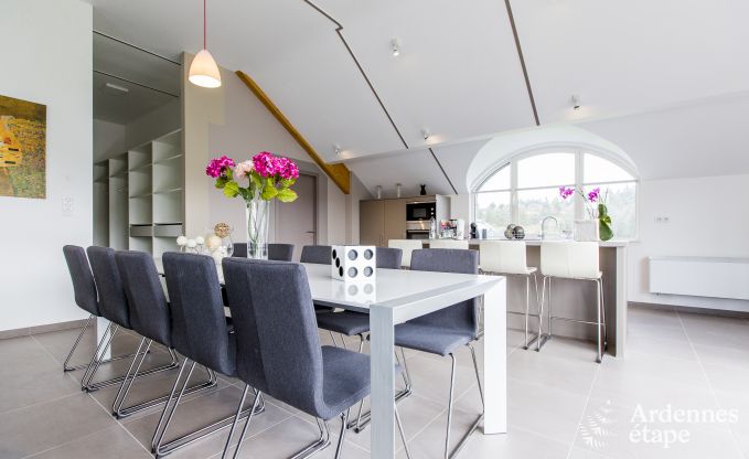 Grande maison de vacances en deux b�timents � Han-sur-Lesse pour 13 personnes avec piscine int�rieure