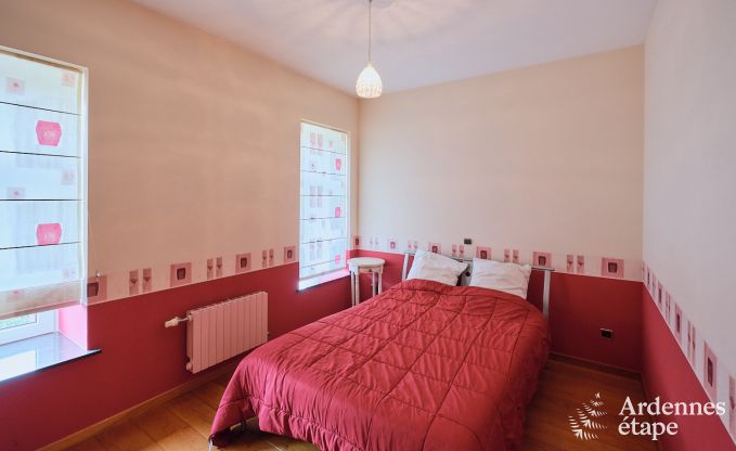 Grande maison de vacances en deux b�timents � Han-sur-Lesse pour 13 personnes avec piscine int�rieure