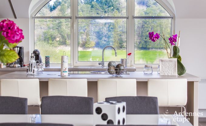 Grande maison de vacances en deux b�timents � Han-sur-Lesse pour 13 personnes avec piscine int�rieure