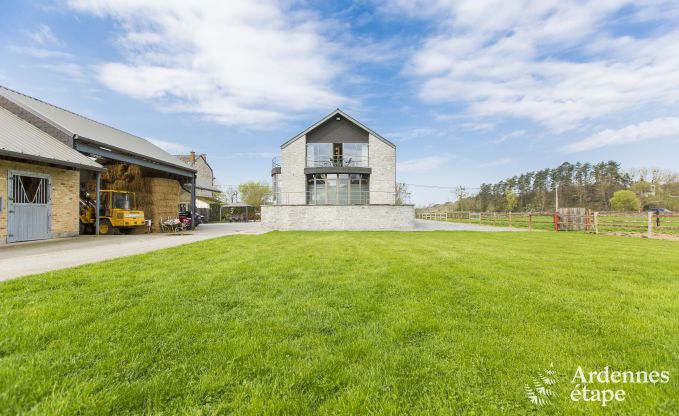 Grande maison de vacances en deux b�timents � Han-sur-Lesse pour 13 personnes avec piscine int�rieure