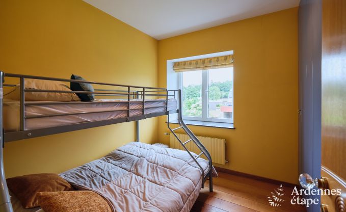 Grande maison de vacances en deux b�timents � Han-sur-Lesse pour 13 personnes avec piscine int�rieure