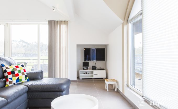 Grande maison de vacances en deux b�timents � Han-sur-Lesse pour 13 personnes avec piscine int�rieure