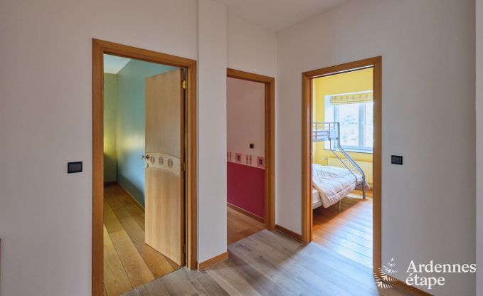 Grande maison de vacances en deux b�timents � Han-sur-Lesse pour 13 personnes avec piscine int�rieure