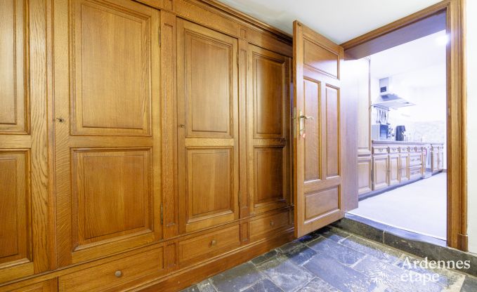 Maison de vacances � Hannut pour 20 personnes en Ardenne