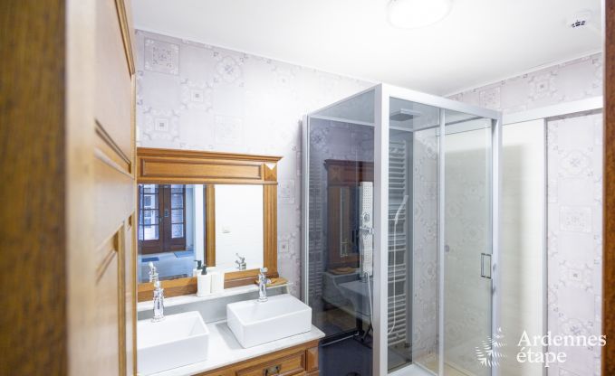 Maison de vacances � Hannut pour 20 personnes en Ardenne