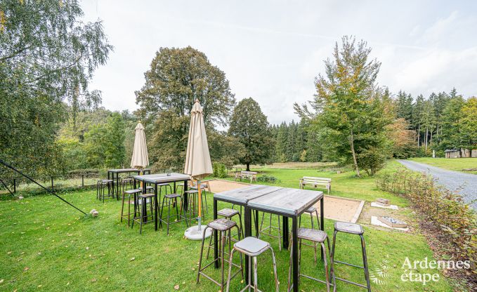 Villa de Luxe � Herbeumont pour 44 personnes en Ardenne