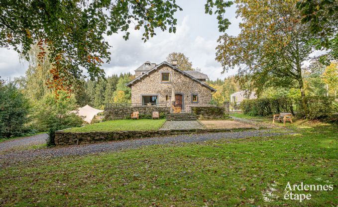 Villa de Luxe � Herbeumont pour 44 personnes en Ardenne