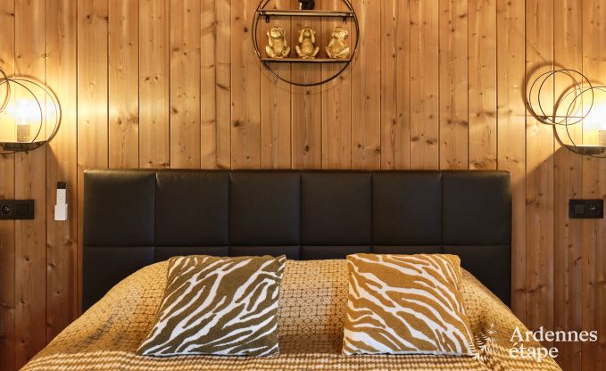 Chalet  Hotton pour 6 personnes avec spa de nage, bain nordique et sauna extrieur prs de Durbuy