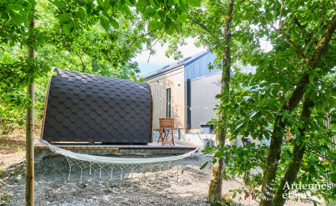 Chalet  Hotton pour 6 personnes avec spa de nage, bain nordique et sauna extrieur prs de Durbuy