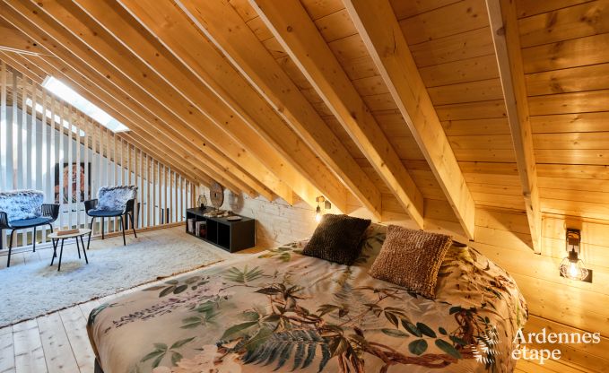 Chalet  Hotton pour 6 personnes avec spa de nage, bain nordique et sauna extrieur prs de Durbuy