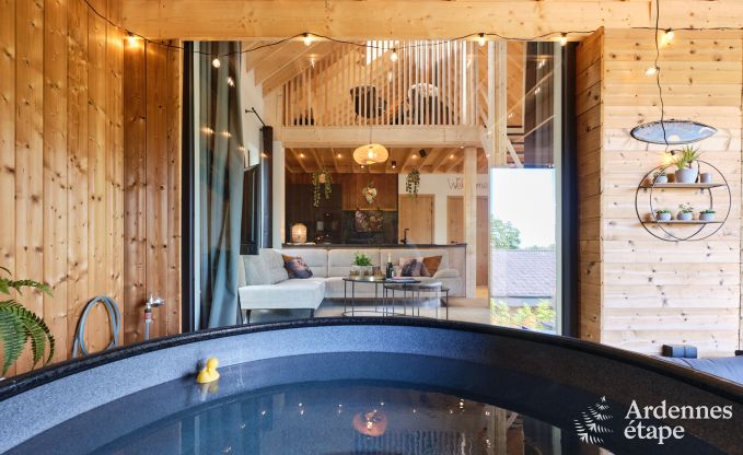 Chalet  Hotton pour 6 personnes avec spa de nage, bain nordique et sauna extrieur prs de Durbuy