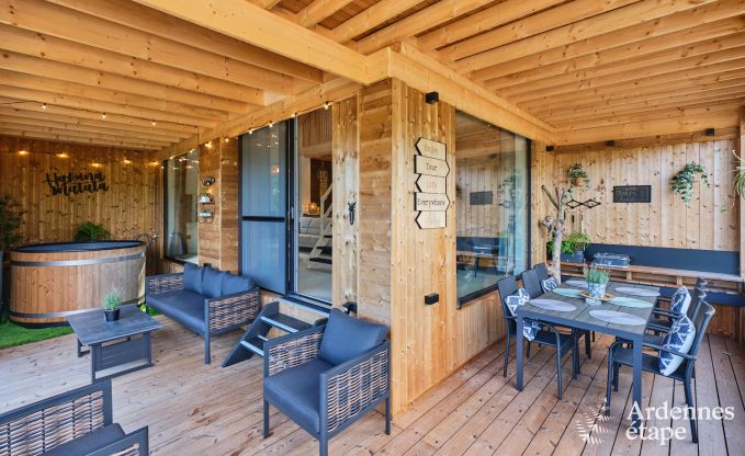 Chalet  Hotton pour 6 personnes avec spa de nage, bain nordique et sauna extrieur prs de Durbuy