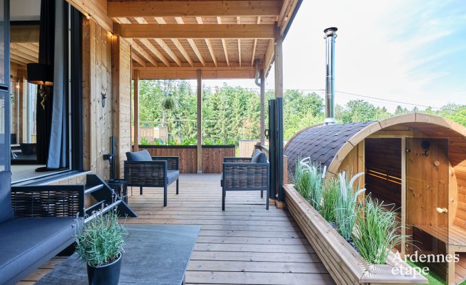 Chalet  Hotton pour 6 personnes avec spa de nage, bain nordique et sauna extrieur prs de Durbuy