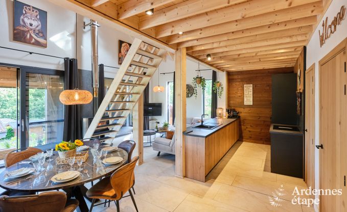 Chalet  Hotton pour 6 personnes avec spa de nage, bain nordique et sauna extrieur prs de Durbuy
