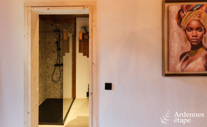 Chalet  Hotton pour 6 personnes avec spa de nage, bain nordique et sauna extrieur prs de Durbuy