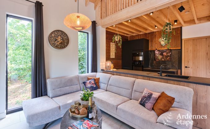 Chalet  Hotton pour 6 personnes avec spa de nage, bain nordique et sauna extrieur prs de Durbuy