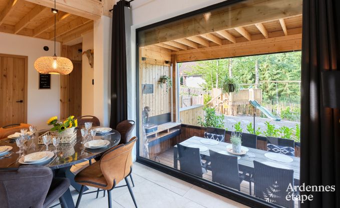 Chalet  Hotton pour 6 personnes avec spa de nage, bain nordique et sauna extrieur prs de Durbuy