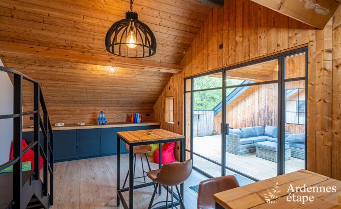 Grande maison de vacances pour 15 personnes � Hotton, Ardenne, avec 6 chambres et salles de bains, chemin�e, billard et terrasse avec brasero