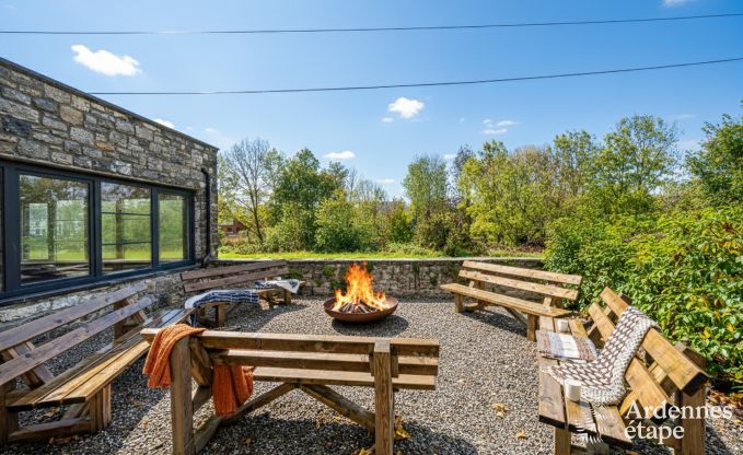 Grande maison de vacances pour 15 personnes � Hotton, Ardenne, avec 6 chambres et salles de bains, chemin�e, billard et terrasse avec brasero