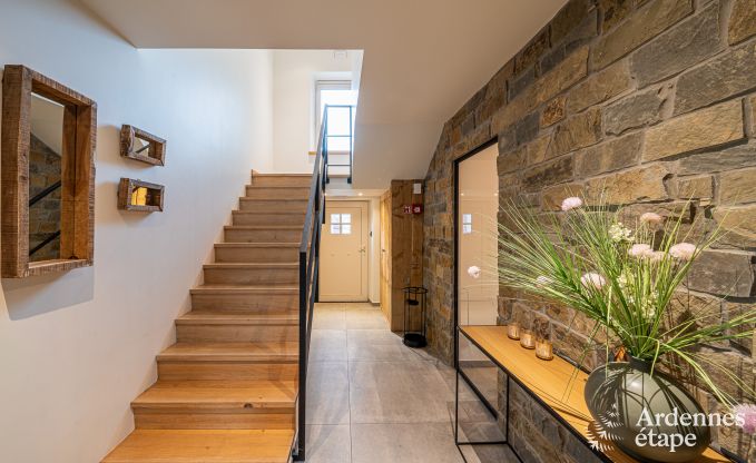 Grande maison de vacances pour 15 personnes � Hotton, Ardenne, avec 6 chambres et salles de bains, chemin�e, billard et terrasse avec brasero